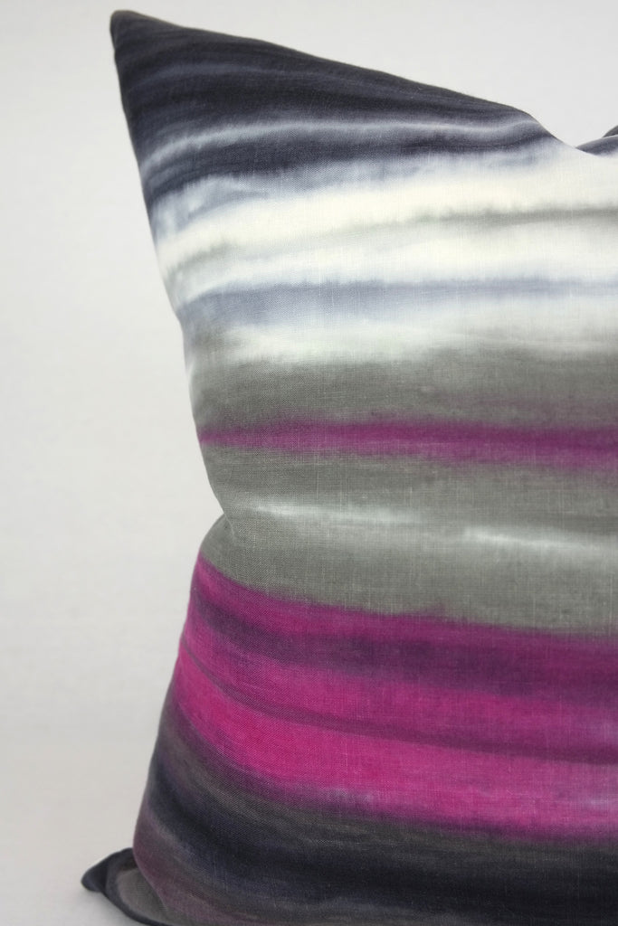 Lumiere Magenta (In-Stock)